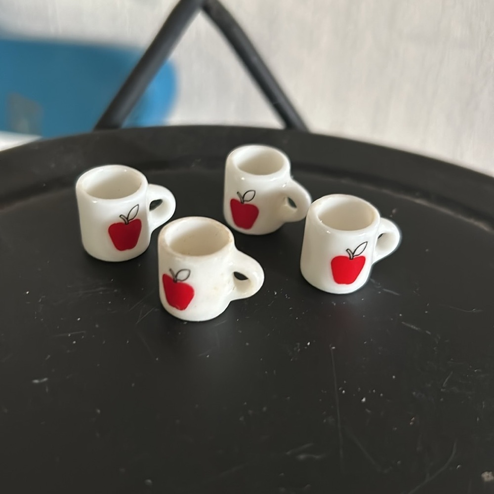 Vintage Dollhouse Miniatures Porcelain Mini Heart Mugs